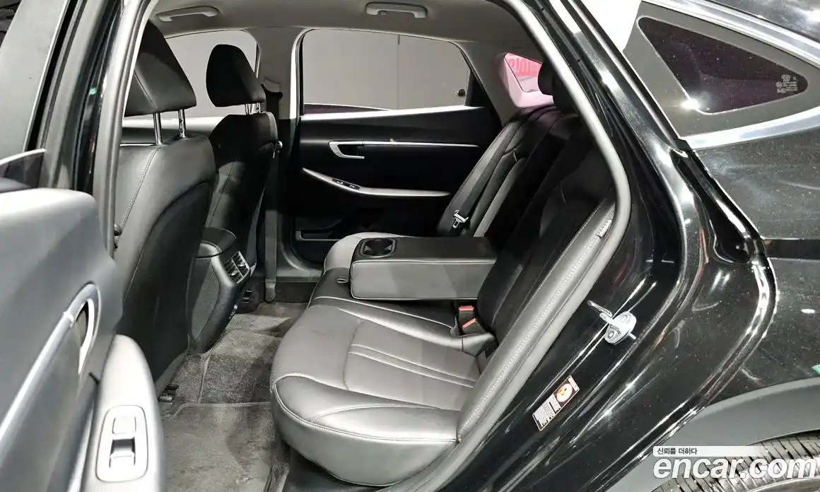 Hyundai Sonata 2020 2.0 автомат (гидро), фото 16