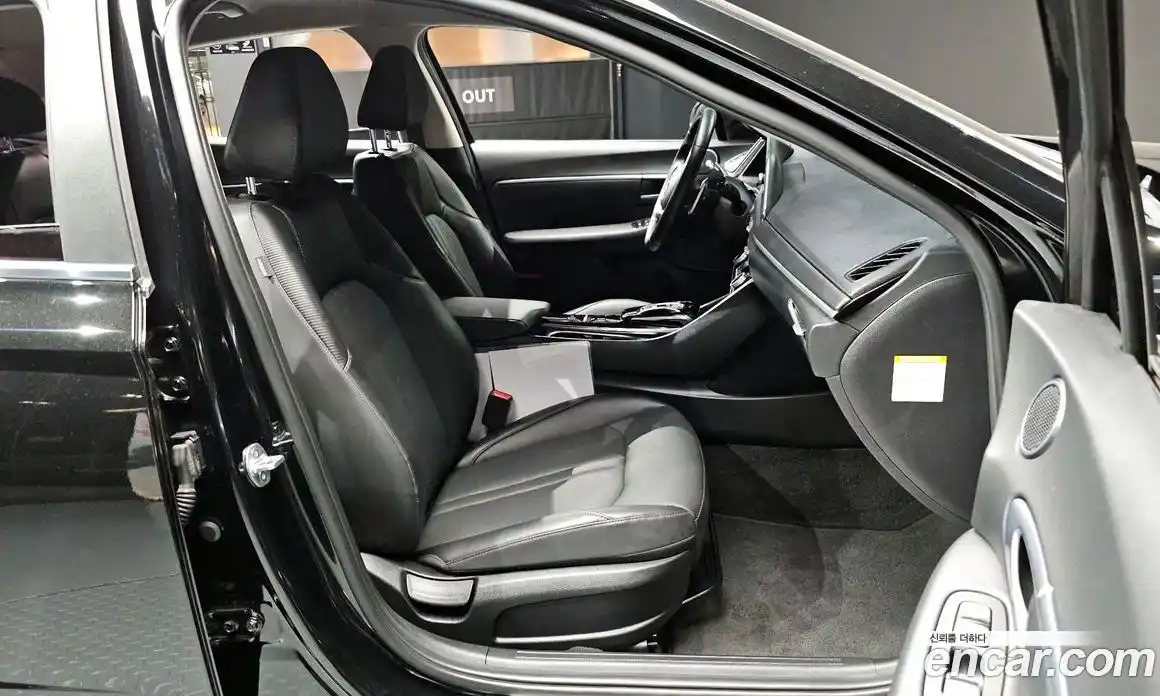 Hyundai Sonata 2020 2.0 автомат (гидро), фото 18