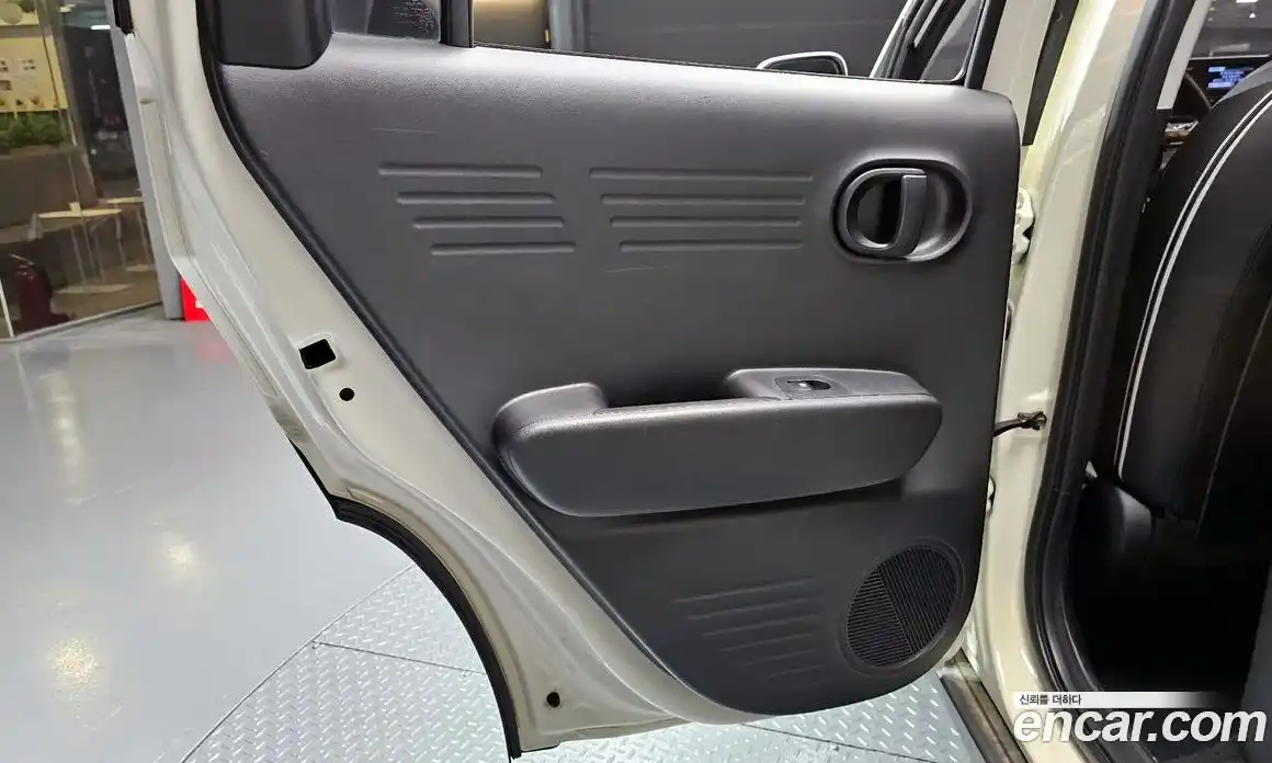 Hyundai Casper 2024 1.0 автомат (гидро), фото 15