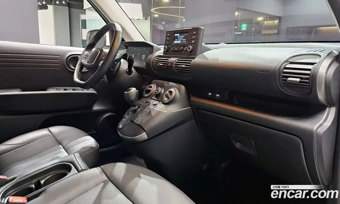 Hyundai Casper 2024 1.0 автомат (гидро), фото 29