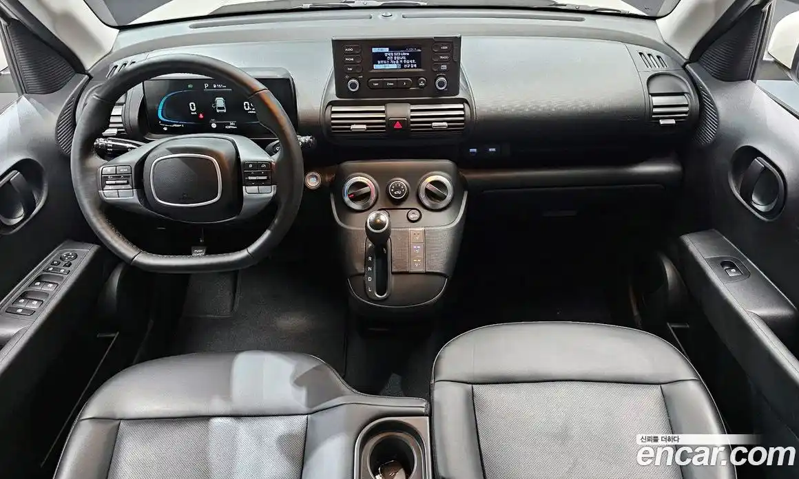 Hyundai Casper 2024 1.0 автомат (гидро), фото 10