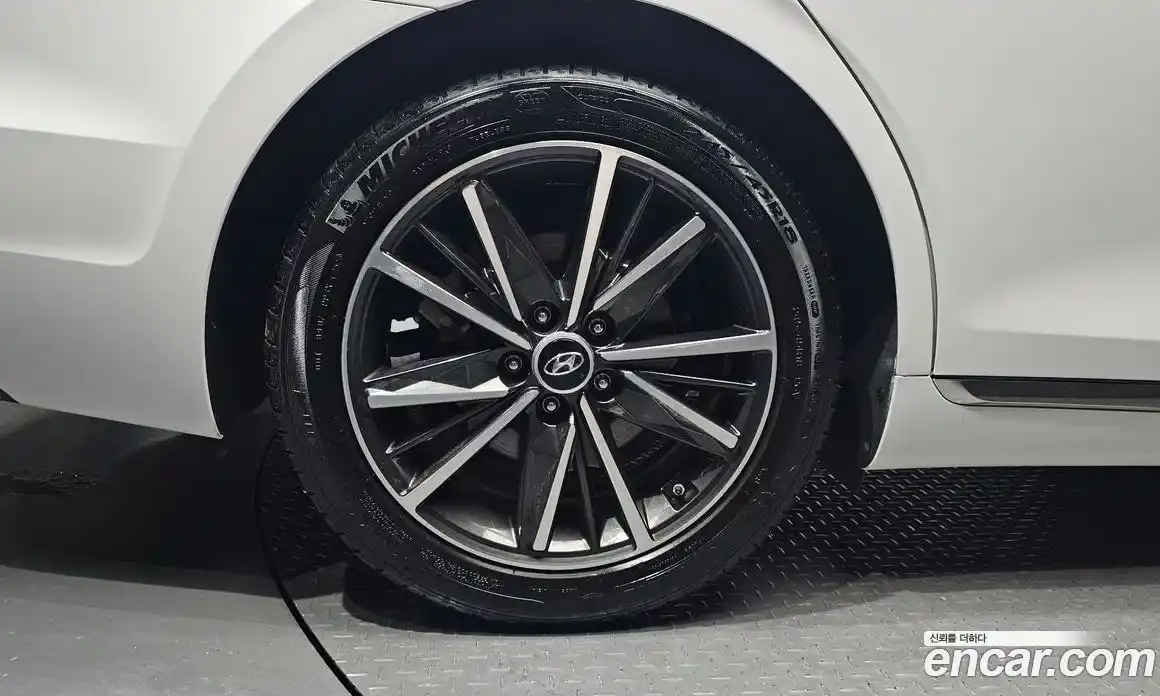 Hyundai Grandeur 2020 2.5 автомат (гидро), фото 4