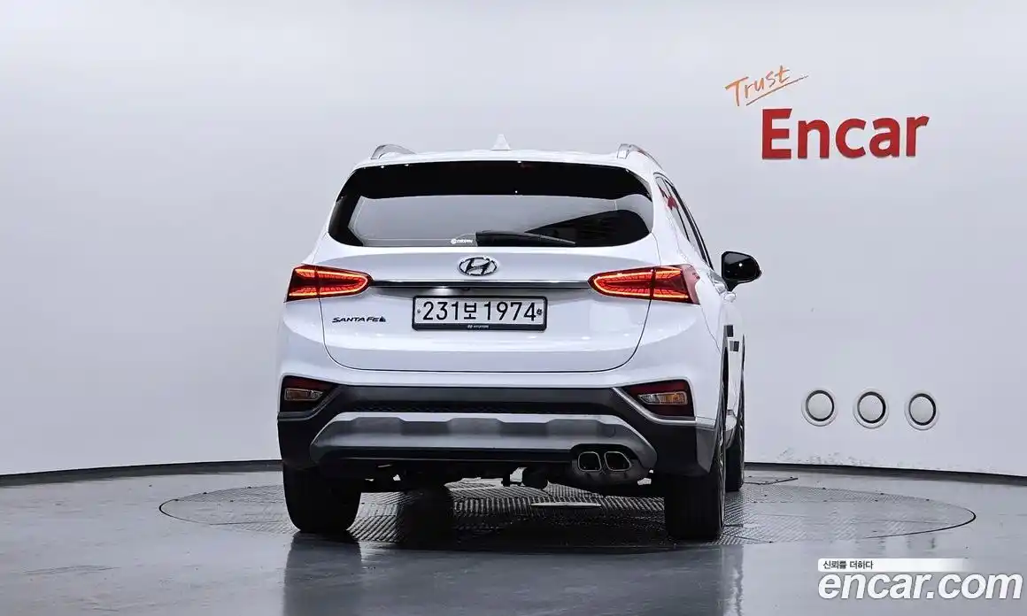 Hyundai Santa Fe 2019 2.0 автомат (гидро), фото 4