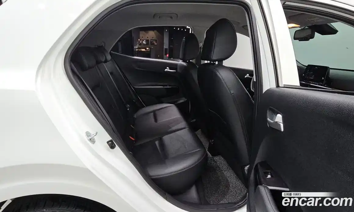 Kia Morning 2025 1.0 автомат (гидро), фото 16