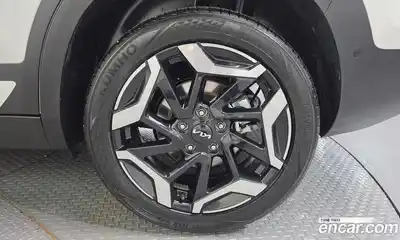 Kia Seltos 2022 2.0 автомат (гидро), миниатюра 7