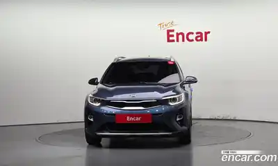 Kia Stonic 2018 1.4 автомат (гидро), миниатюра 3