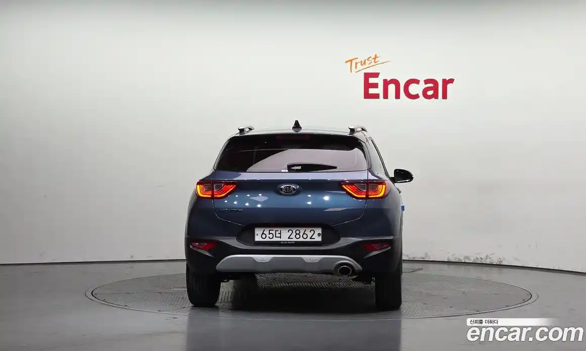 Kia Stonic 2018 1.4 автомат (гидро), фото 4
