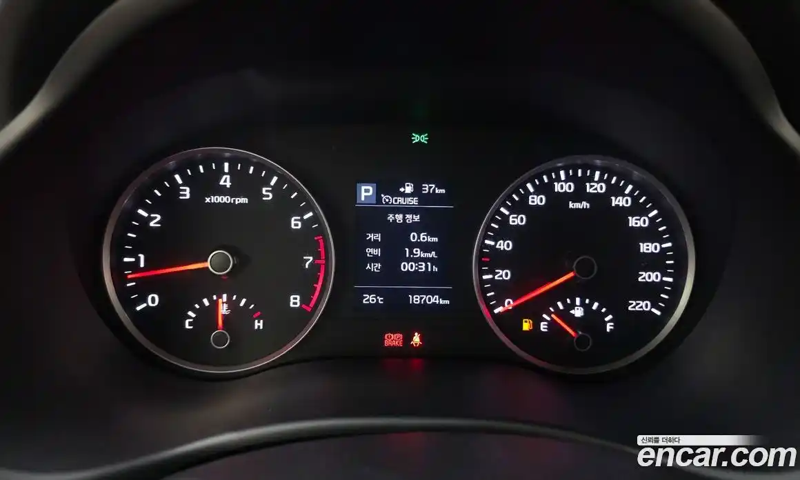 Kia Stonic 2018 1.4 автомат (гидро), фото 8