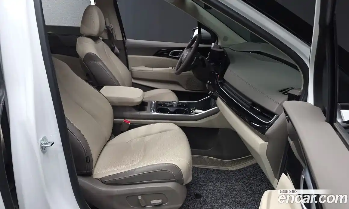Kia Carnival 2024 2.2 автомат (гидро), фото 17