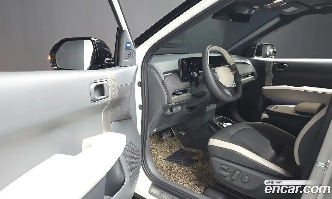 Kia EV3 2024 0.2 автомат (гидро), фото 13