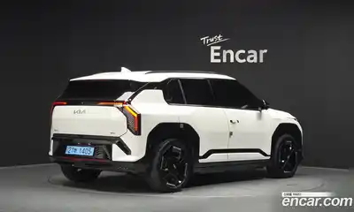 Kia EV3 2024 0.2 автомат (гидро), миниатюра 2