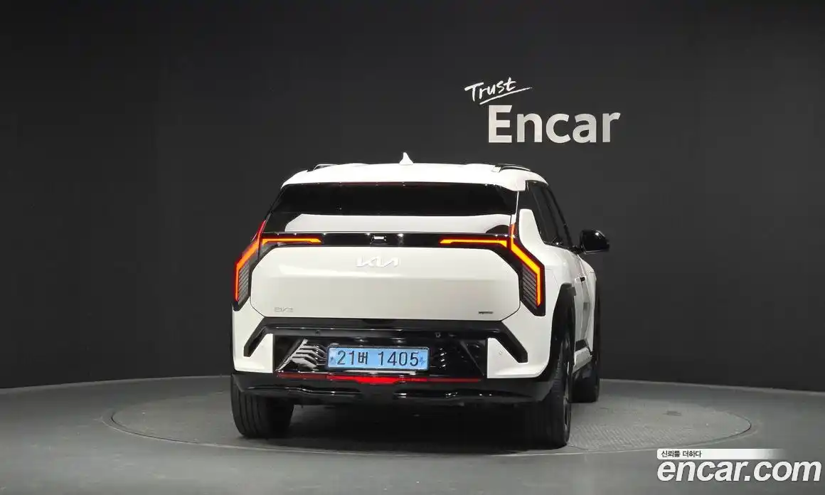 Kia EV3 2024 0.2 автомат (гидро), фото 4