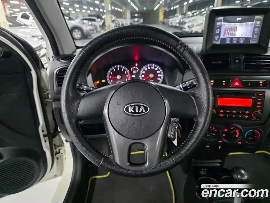 Kia Morning 2010 1.0 автомат (гидро), фото 8