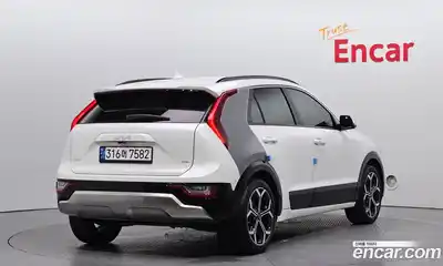 Kia Niro 2022 1.6 автомат (гидро), миниатюра 2