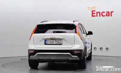 Kia Niro 2022 1.6 автомат (гидро), миниатюра 4