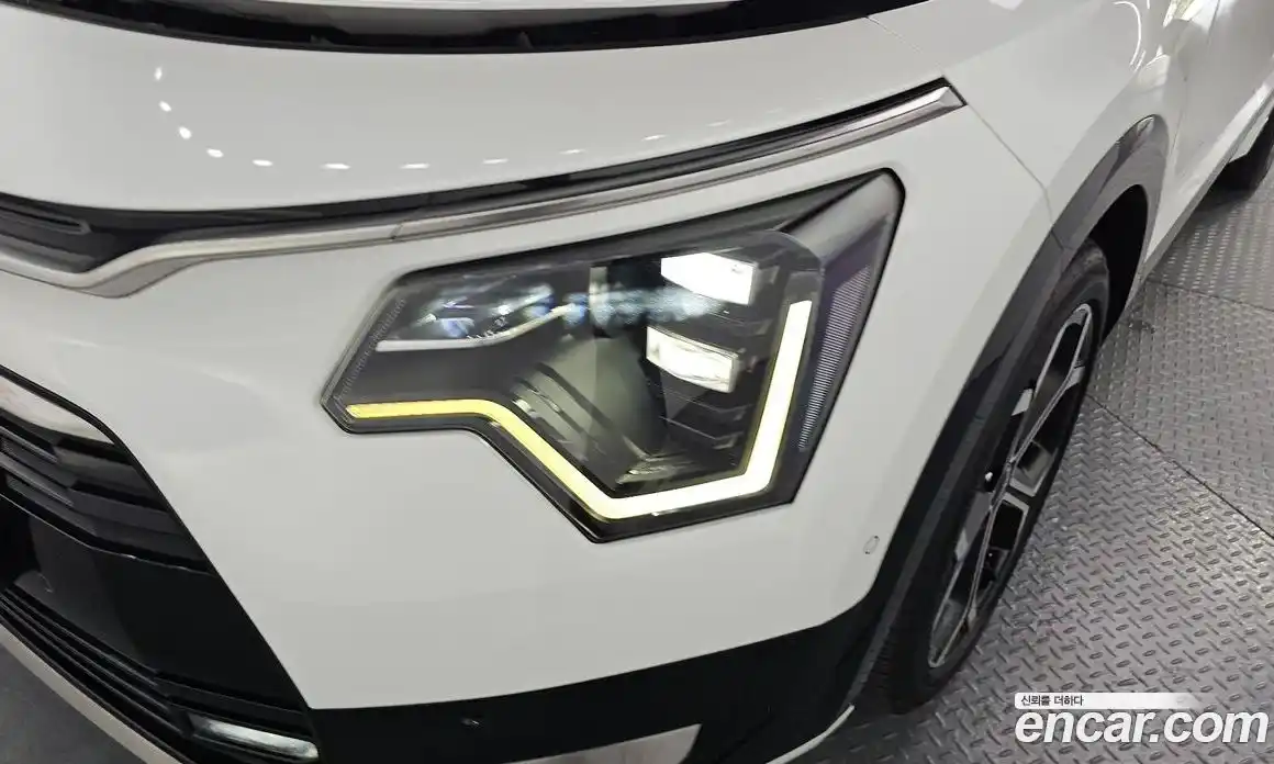 Kia Niro 2022 1.6 автомат (гидро), фото 8