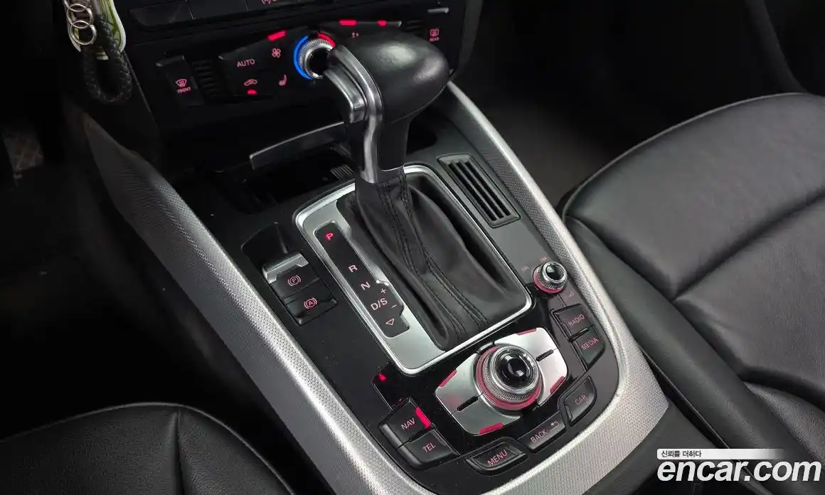 Audi Q5 2015 2.0 автомат (гидро), фото 9