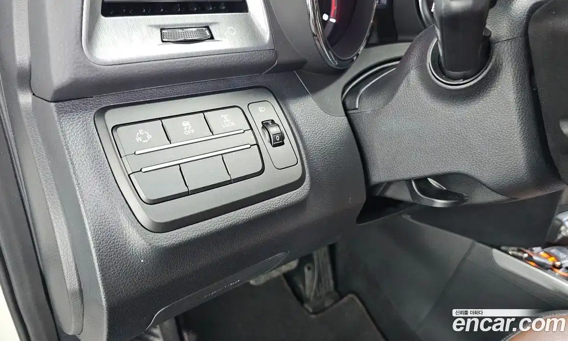 SsangYong TIBOLI 2017 1.6 автомат (гидро), фото 23