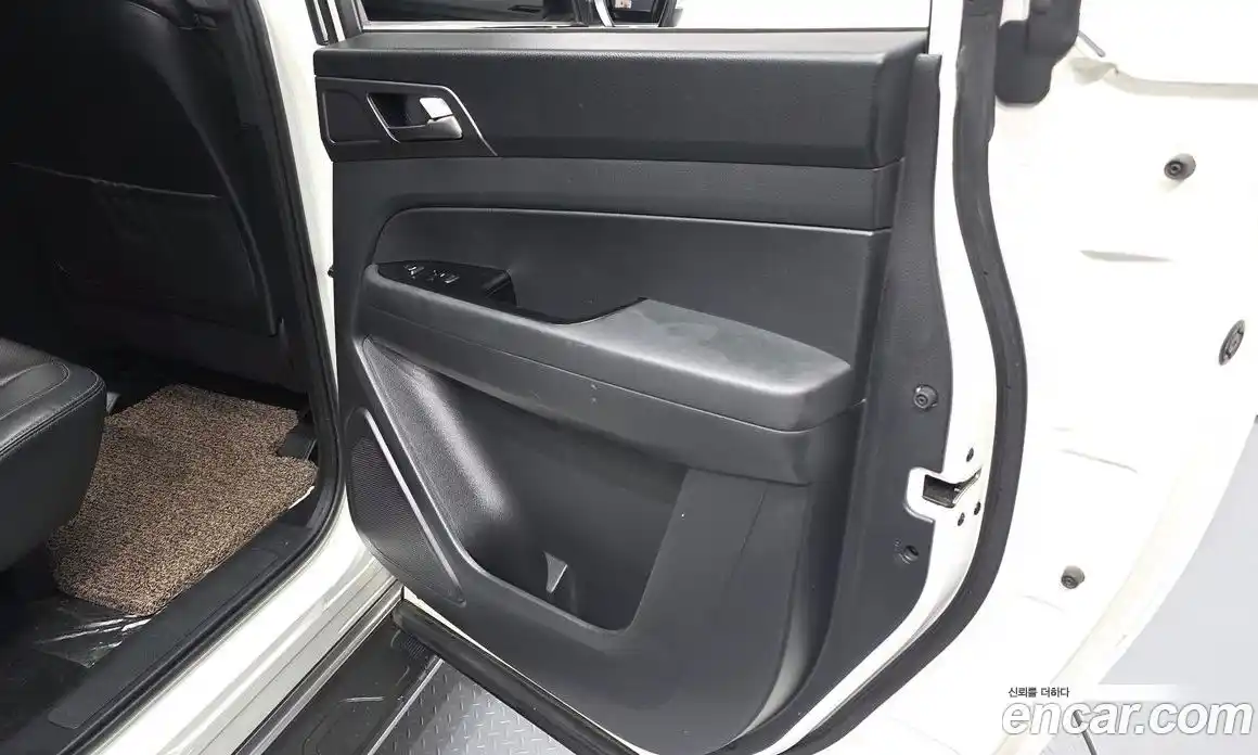 SsangYong Rexton 2023 2.2 автомат (гидро), фото 15