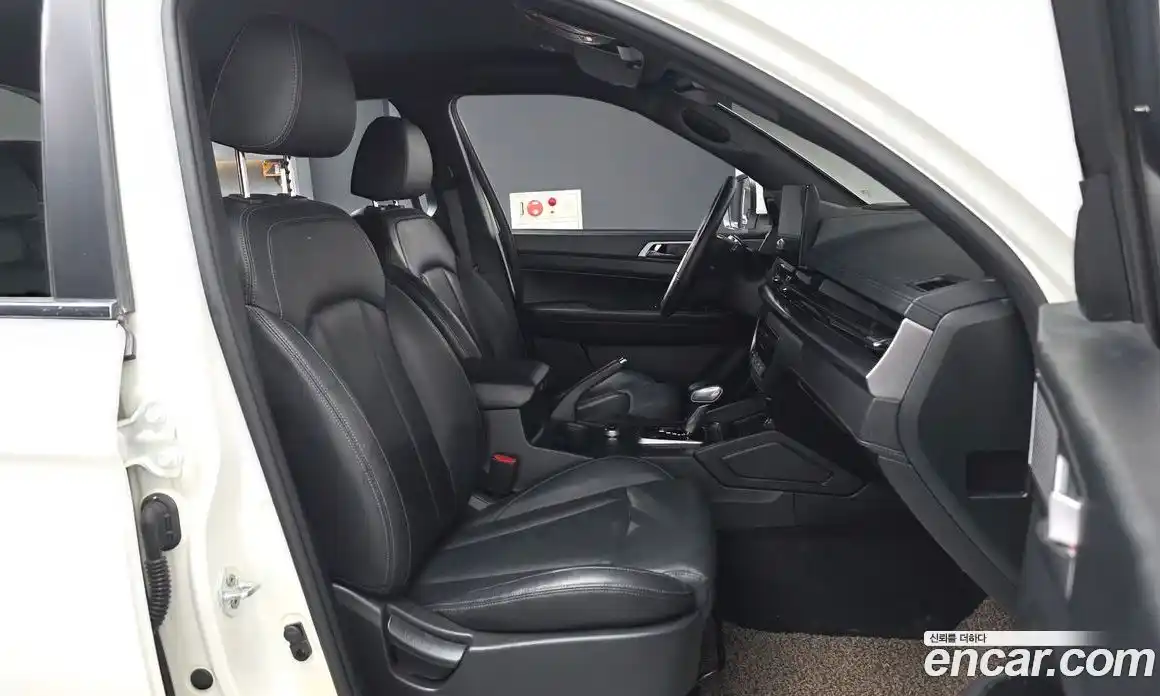 SsangYong Rexton 2023 2.2 автомат (гидро), фото 17