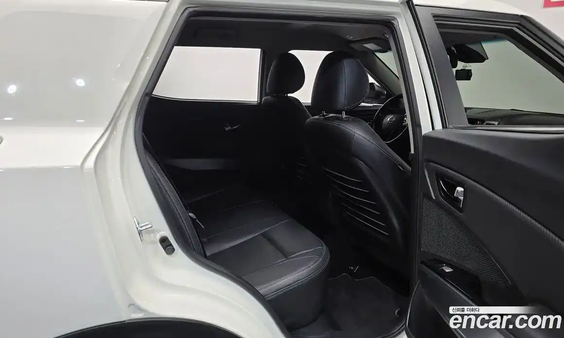 SsangYong TIBOLI 2018 1.6 автомат (гидро), фото 17