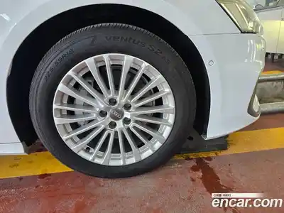 Audi A6 2020 2.0 автомат (гидро), миниатюра 5