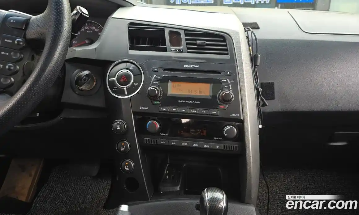 SsangYong Korando 2012 2.0 автомат (гидро), фото 14