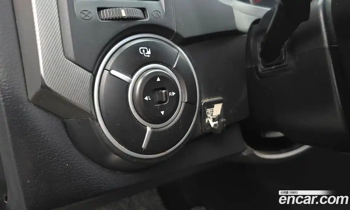 SsangYong Korando 2012 2.0 автомат (гидро), фото 18