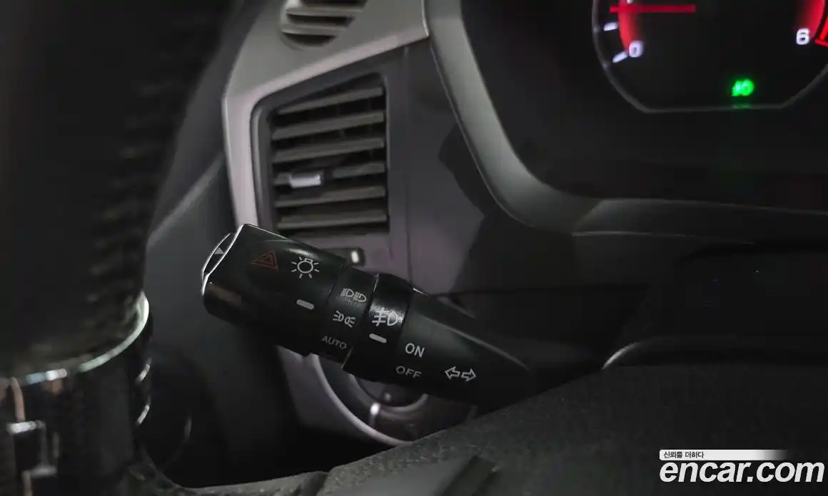 SsangYong Korando 2014 2.0 автомат (гидро), фото 15
