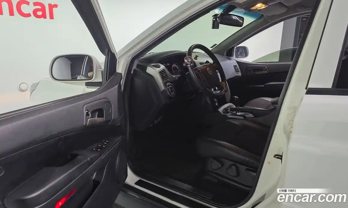 SsangYong Korando 2014 2.0 автомат (гидро), фото 10