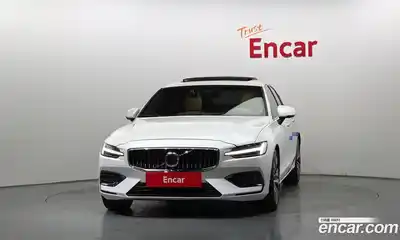 Volvo S60 2023 2.0 автомат (гидро), миниатюра 3