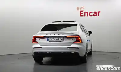 Volvo S60 2023 2.0 автомат (гидро), миниатюра 4
