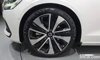 Volvo S60 2023 2.0 автомат (гидро), миниатюра 5