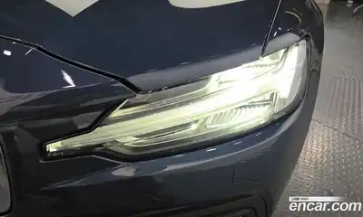 Volvo S60 2021 2.0 автомат (гидро), миниатюра 8