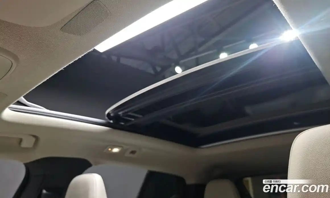 Volvo XC40 2023 2.0 автомат (гидро), фото 33
