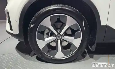 Volvo XC40 2023 2.0 автомат (гидро), миниатюра 5