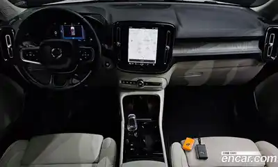 Volvo XC40 2023 2.0 автомат (гидро), миниатюра 10