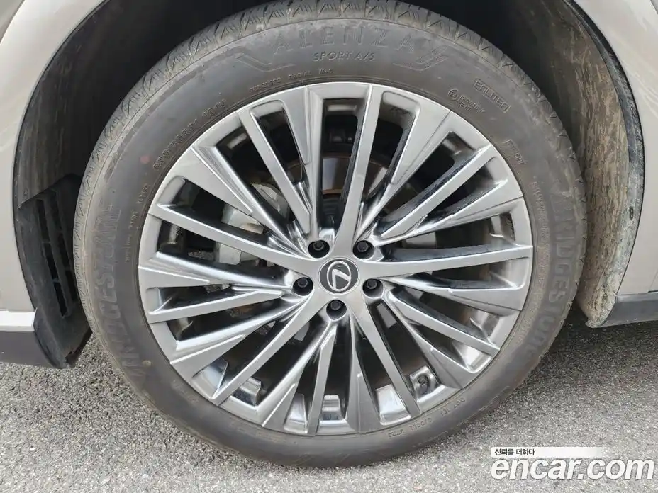 Lexus RX 2023 2.5 автомат (гидро), фото 19 Lexus RX 2023 2.5 автомат (гидро), фото 19