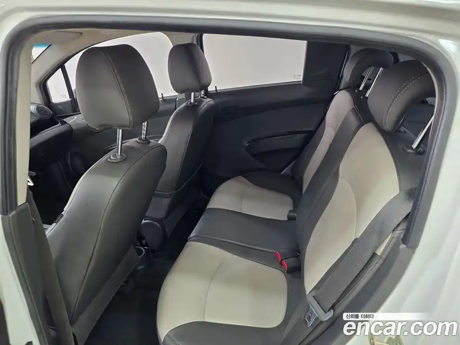 Chevrolet Spark 2012 1.0 автомат (гидро), фото 17 Chevrolet Spark 2012 1.0 автомат (гидро), фото 17