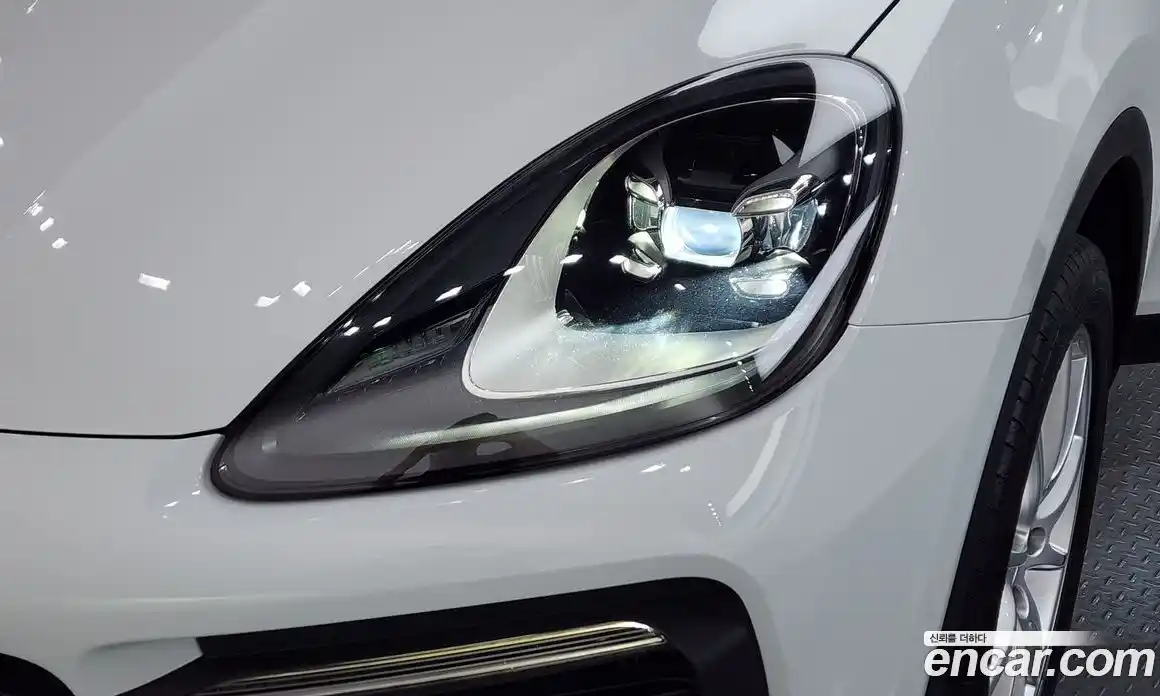 Porsche Cayenne 2020 3.0 автомат (гидро), фото 8