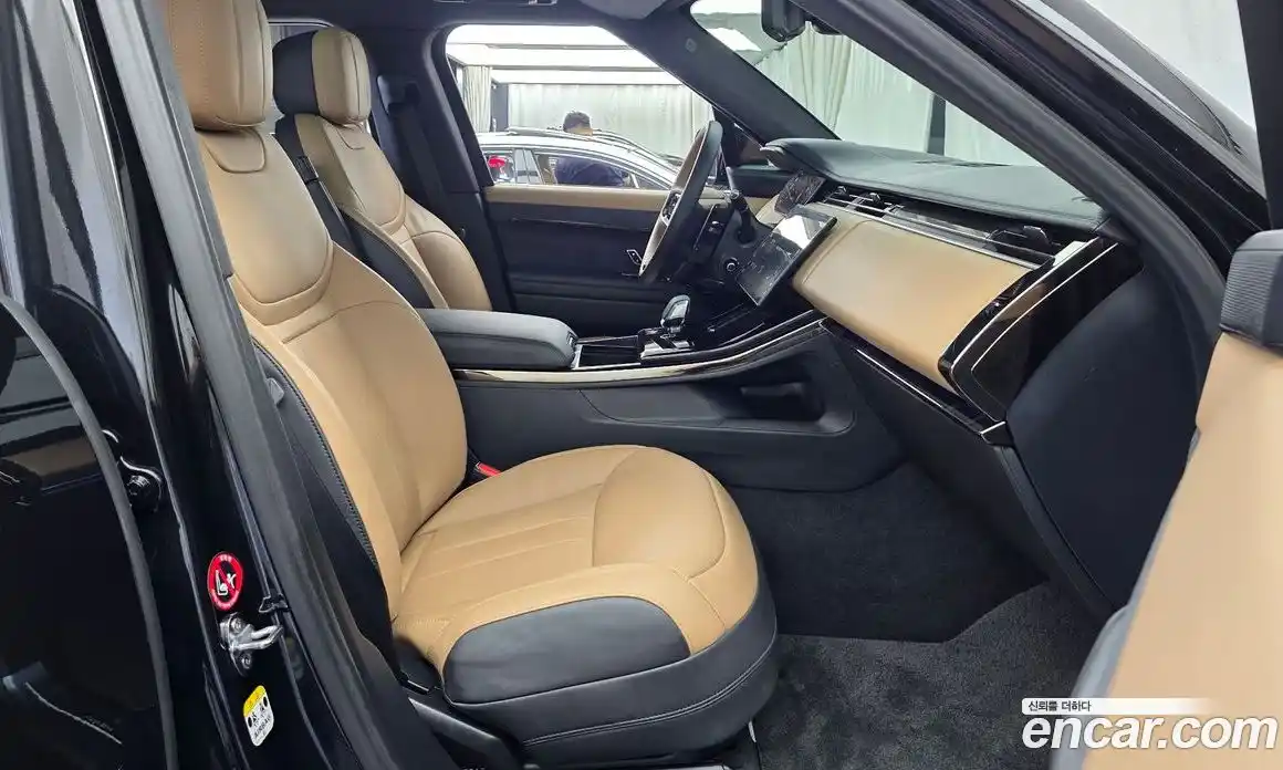 Land Rover Range Rover Sport 2024 3.0 автомат (гидро), фото 17