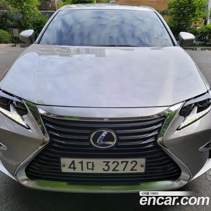 Lexus ES 2017 2.5 автомат (гидро), фото 1 Lexus ES 2017 2.5 автомат (гидро), фото 1