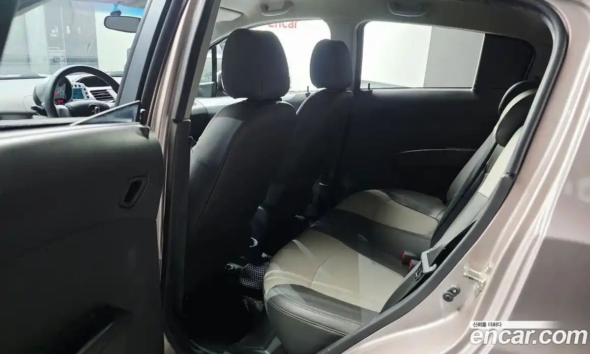 Chevrolet Spark 2012 1.0 автомат (гидро), фото 11