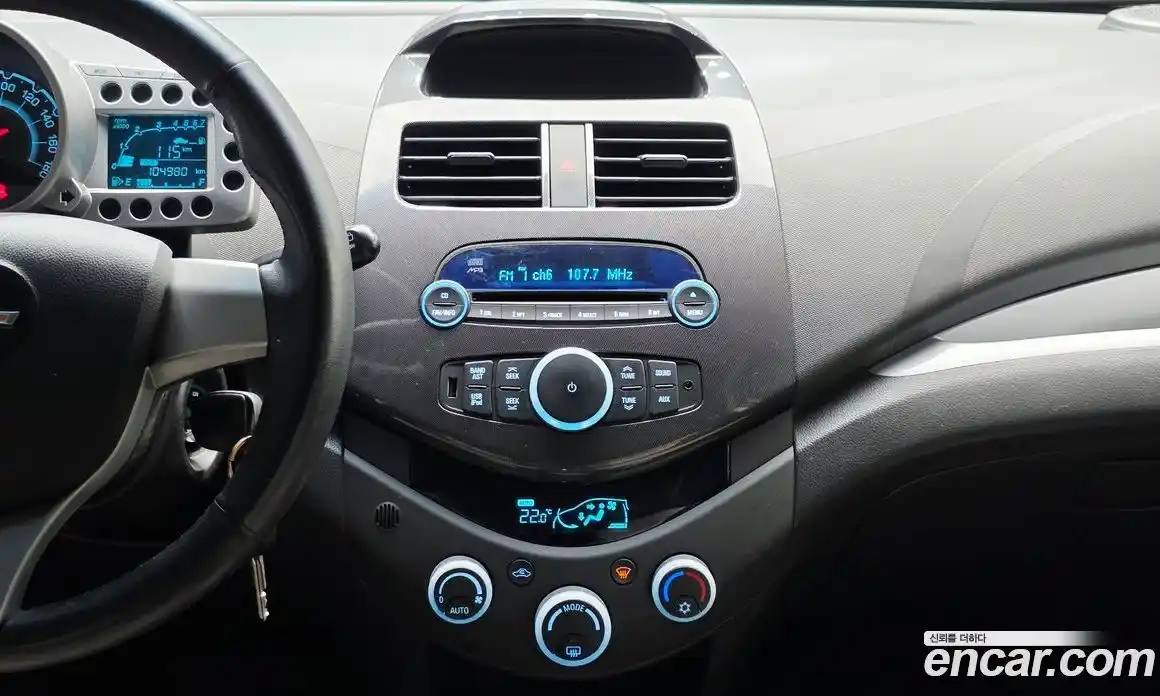 Chevrolet Spark 2012 1.0 автомат (гидро), фото 14