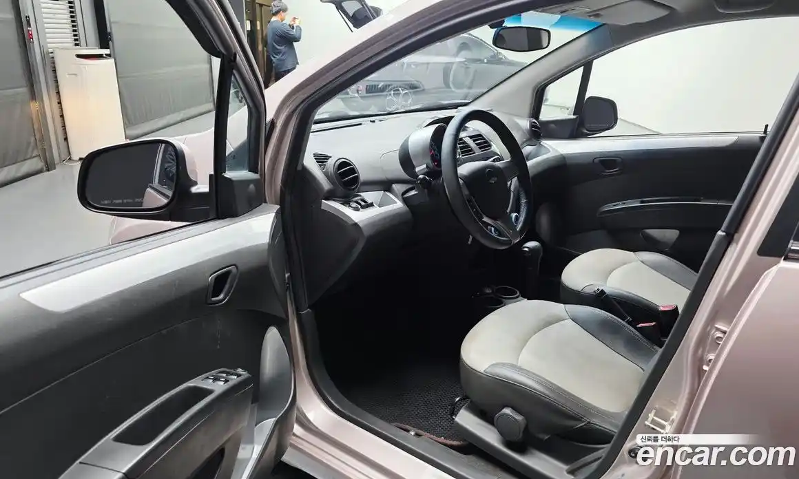 Chevrolet Spark 2012 1.0 автомат (гидро), фото 10