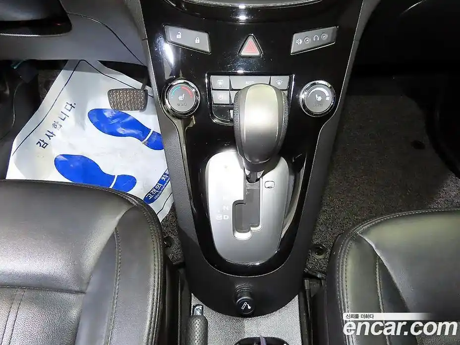 Chevrolet Orlando 2011 2.0 автомат (гидро), фото 12