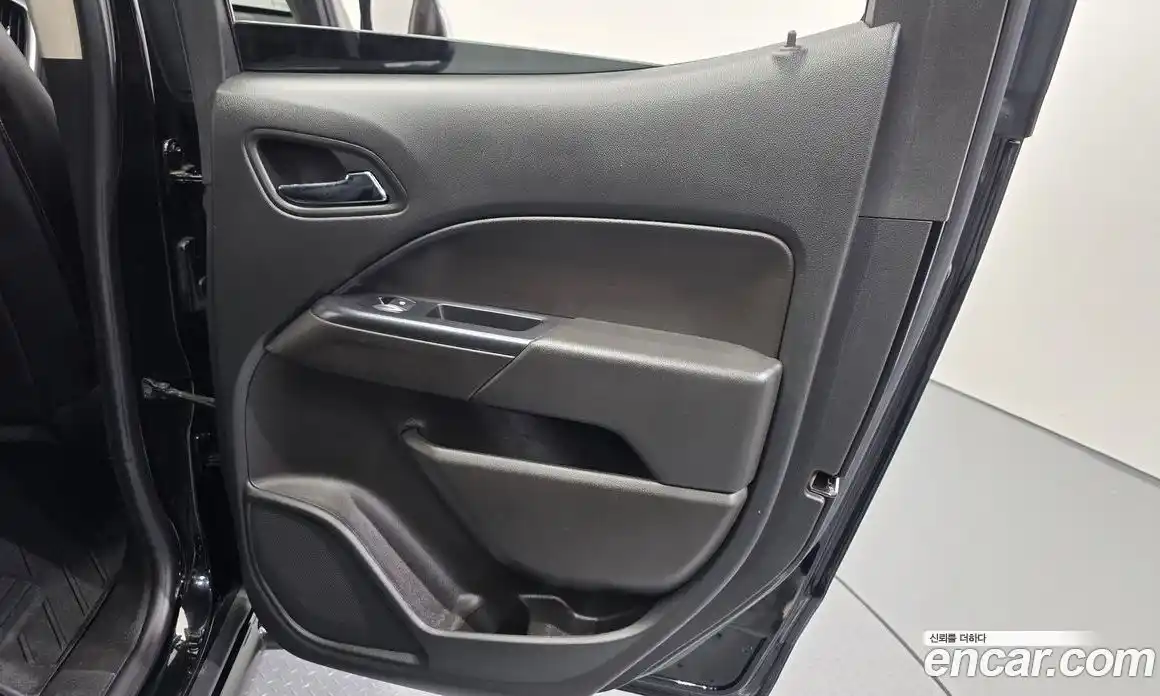 Chevrolet Colorado 2020 3.6 автомат (гидро), фото 15