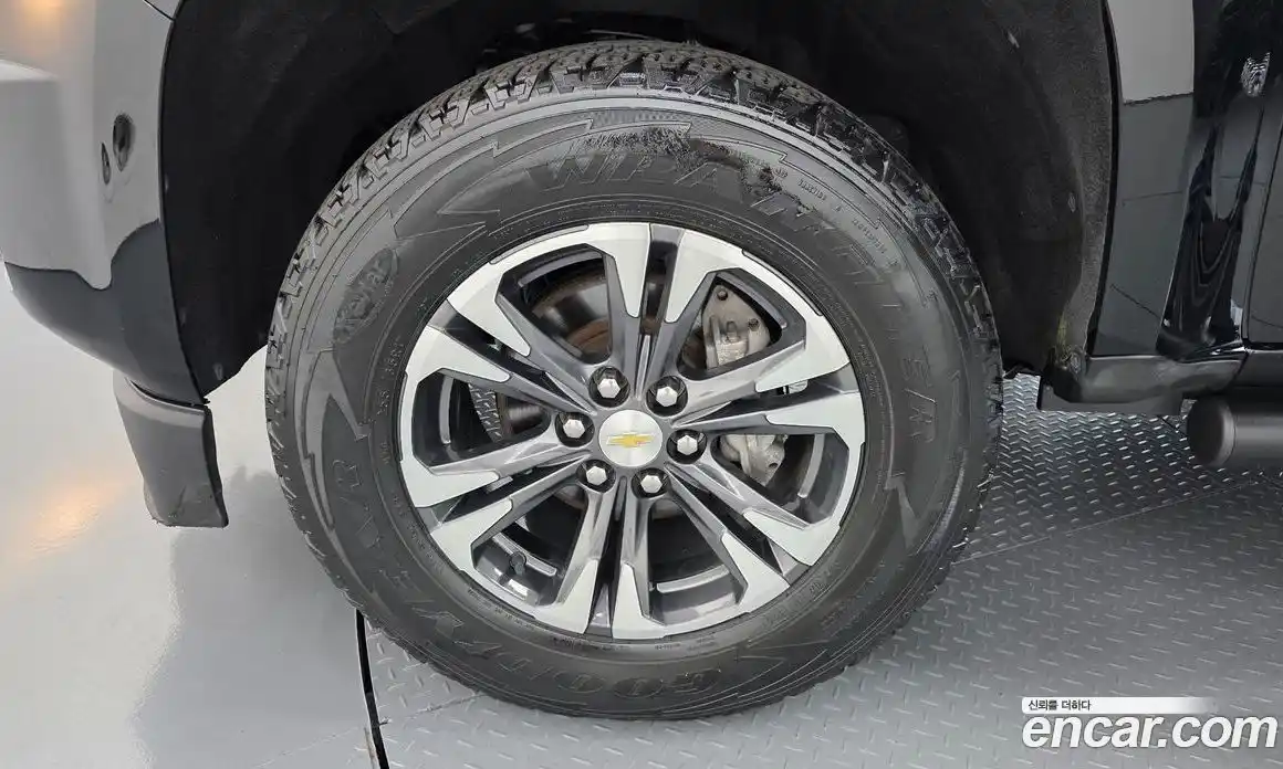 Chevrolet Colorado 2020 3.6 автомат (гидро), фото 5