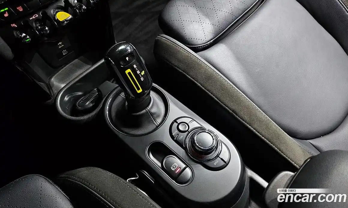 Mini Cooper 2023 автомат (гидро), фото 12