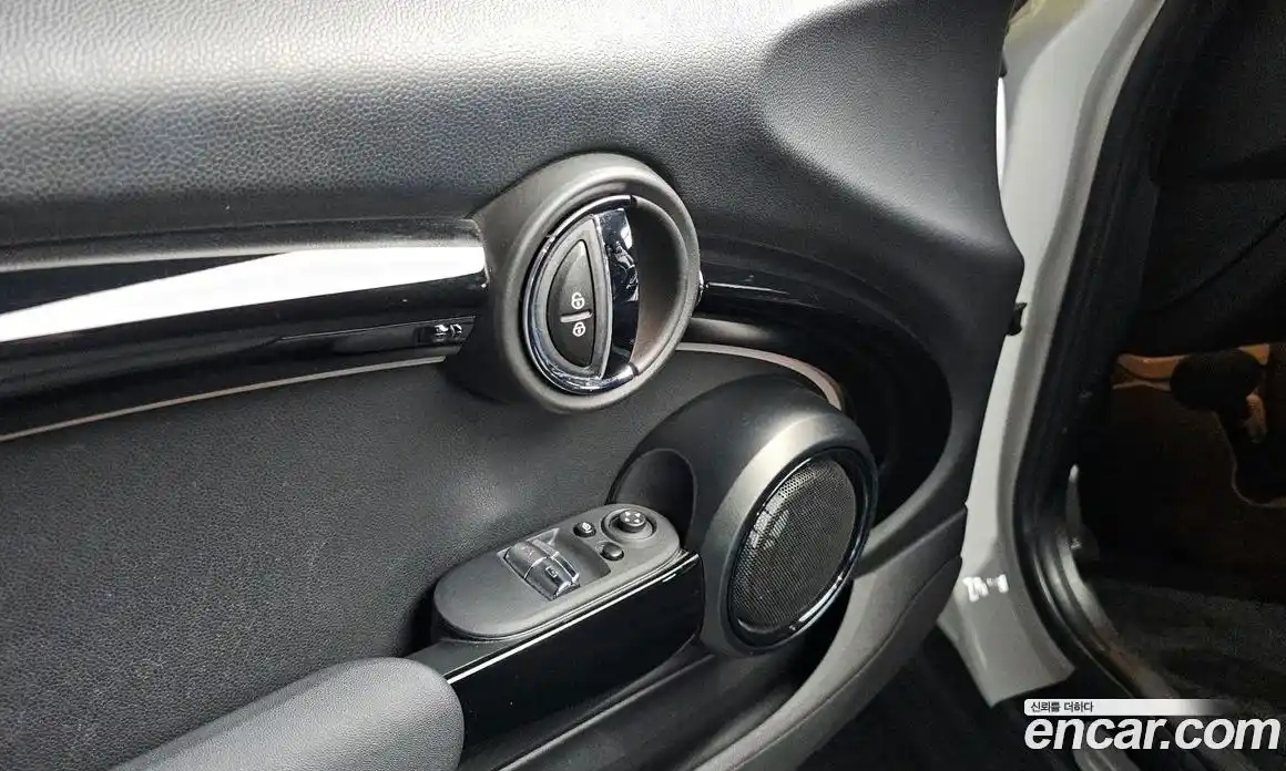 Mini Cooper 2023 автомат (гидро), фото 29
